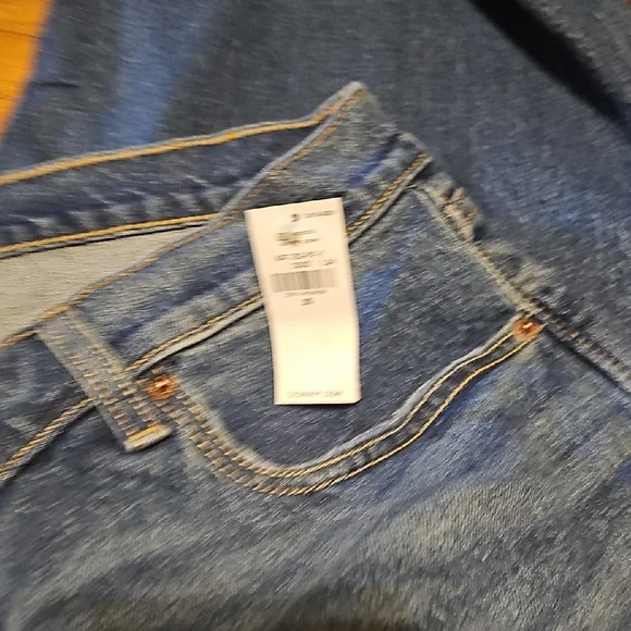 Old Navy Blue Relaxed Jeans with Distressed Knee - Picture 4 of 4